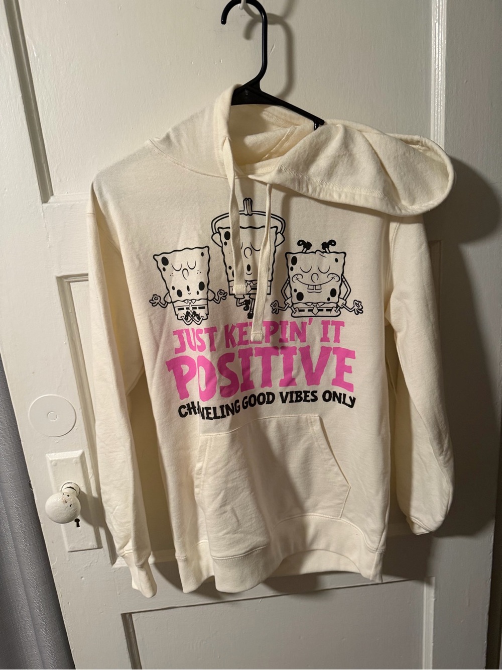 NWT SpongeBob SquarePants Ivory Good Vibes Graphic Hoodie Sz XS Comfy